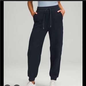 Lululemon high rise scuba joggers